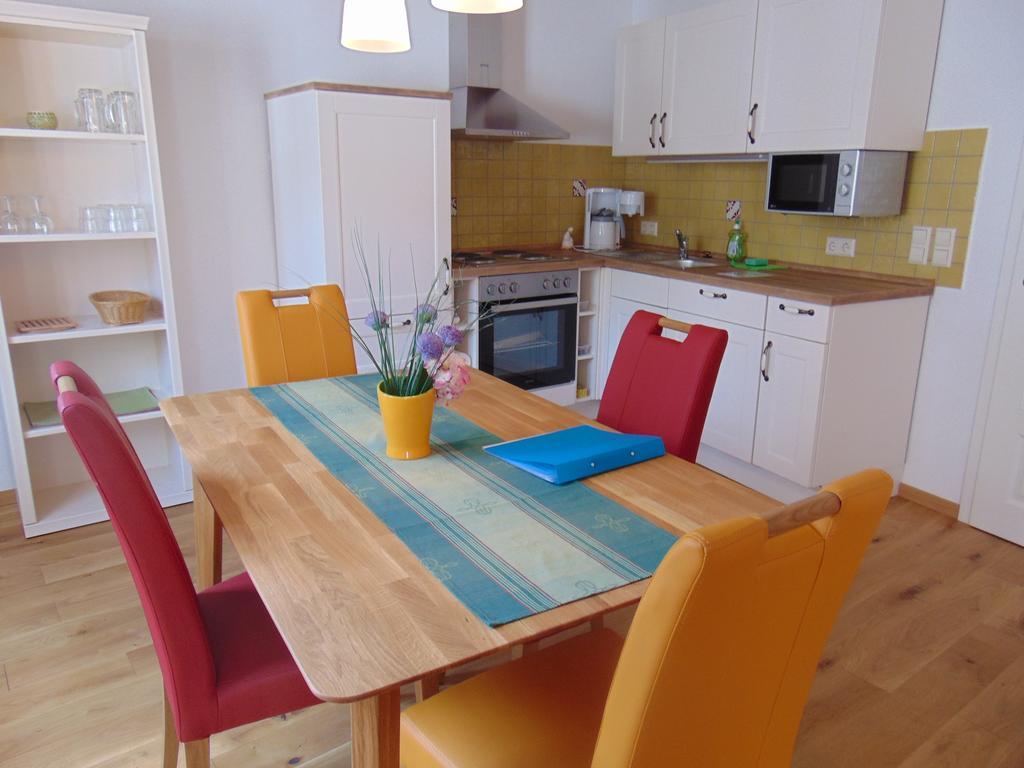 Ferienwohnung Bergblick /Moseltal Burgen  Kültér fotó