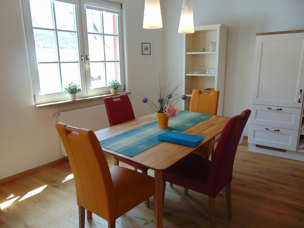 Ferienwohnung Bergblick /Moseltal Burgen  Kültér fotó
